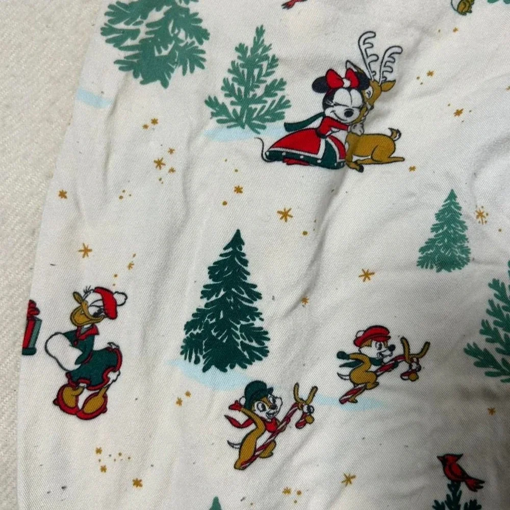 Disney Parks CHRISTMAS 2022 Mickey Mouse Friends HOLIDAY Pajama Pants Medium‎ M - Picture 4 of 4